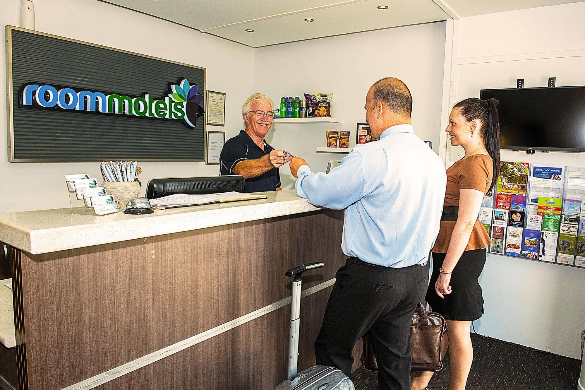 Room Motels Кингарой Экстерьер фото